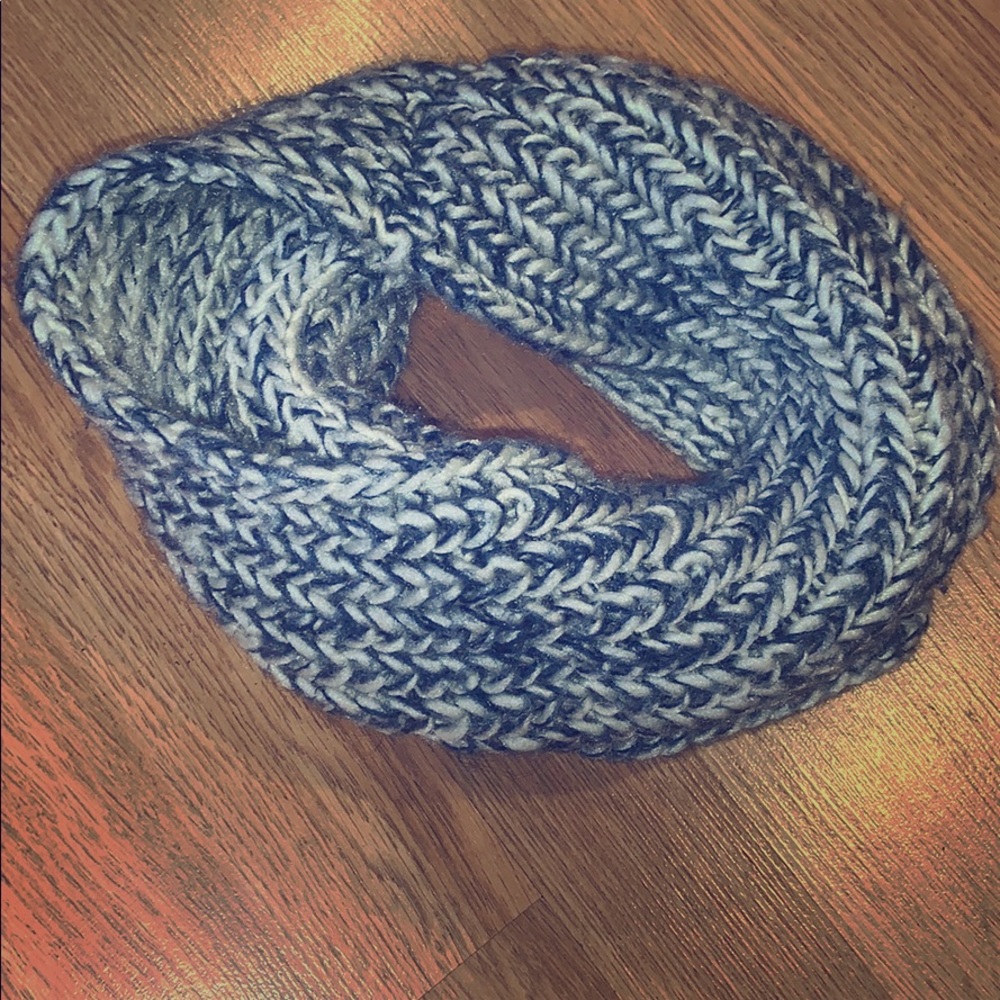 Blue and White Knit Scarf